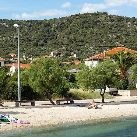 12248a * Vinišće